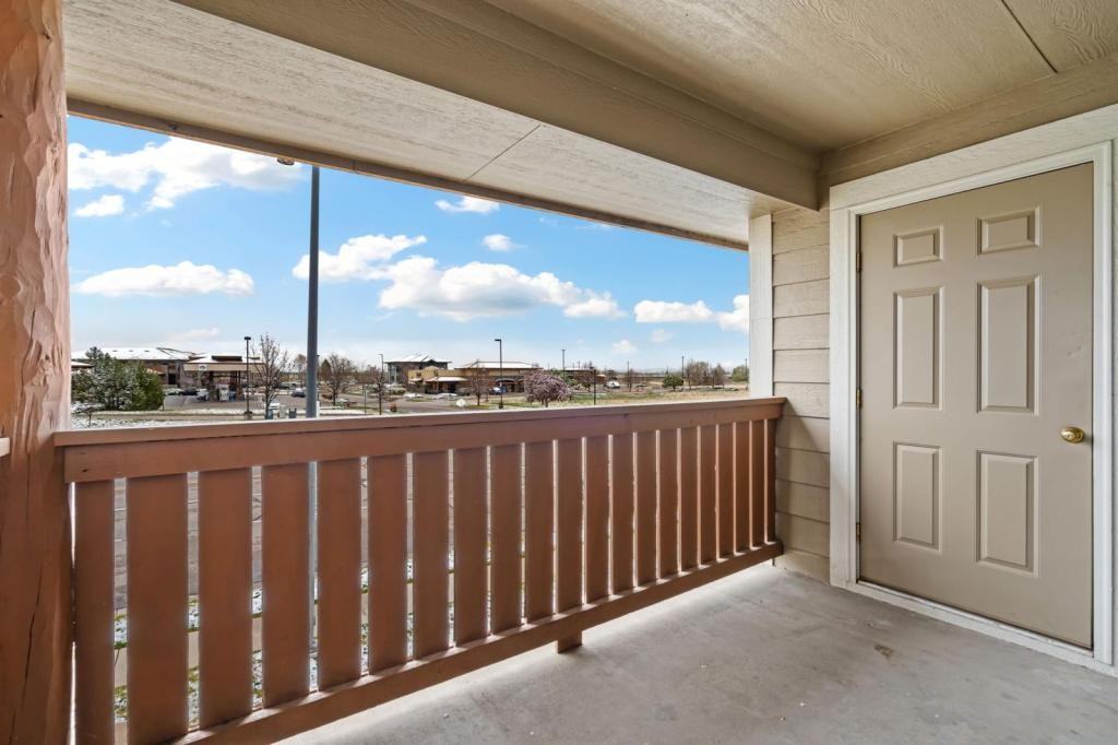 1335 Lake Cir - Photo 6 of 10
