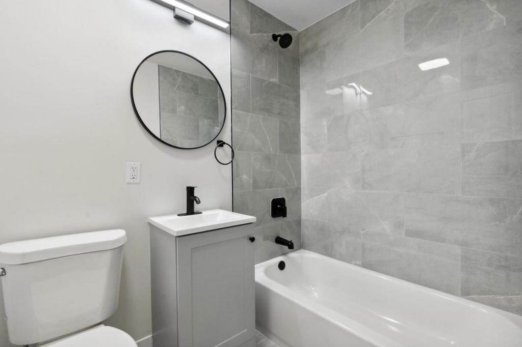 4516 Drayton Ct - Photo 2 of 27