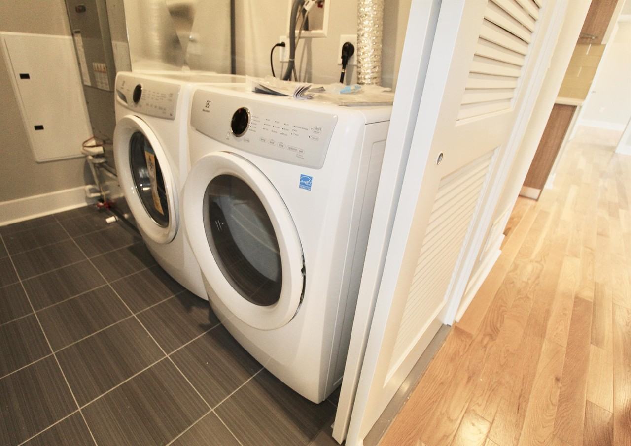 1642 Cambridge St #B - Photo 3 of 22