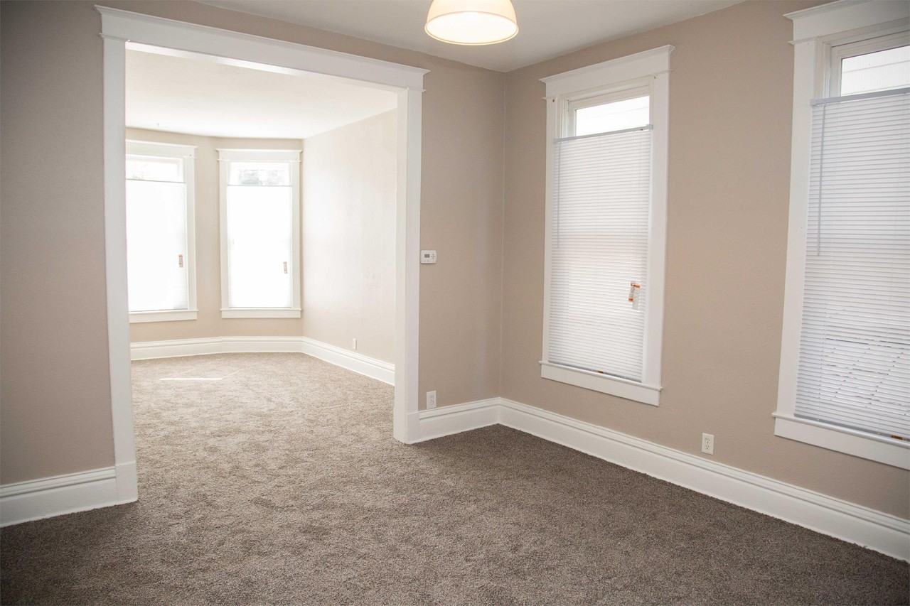 285 Cardiff St #1 - Photo 3 of 22