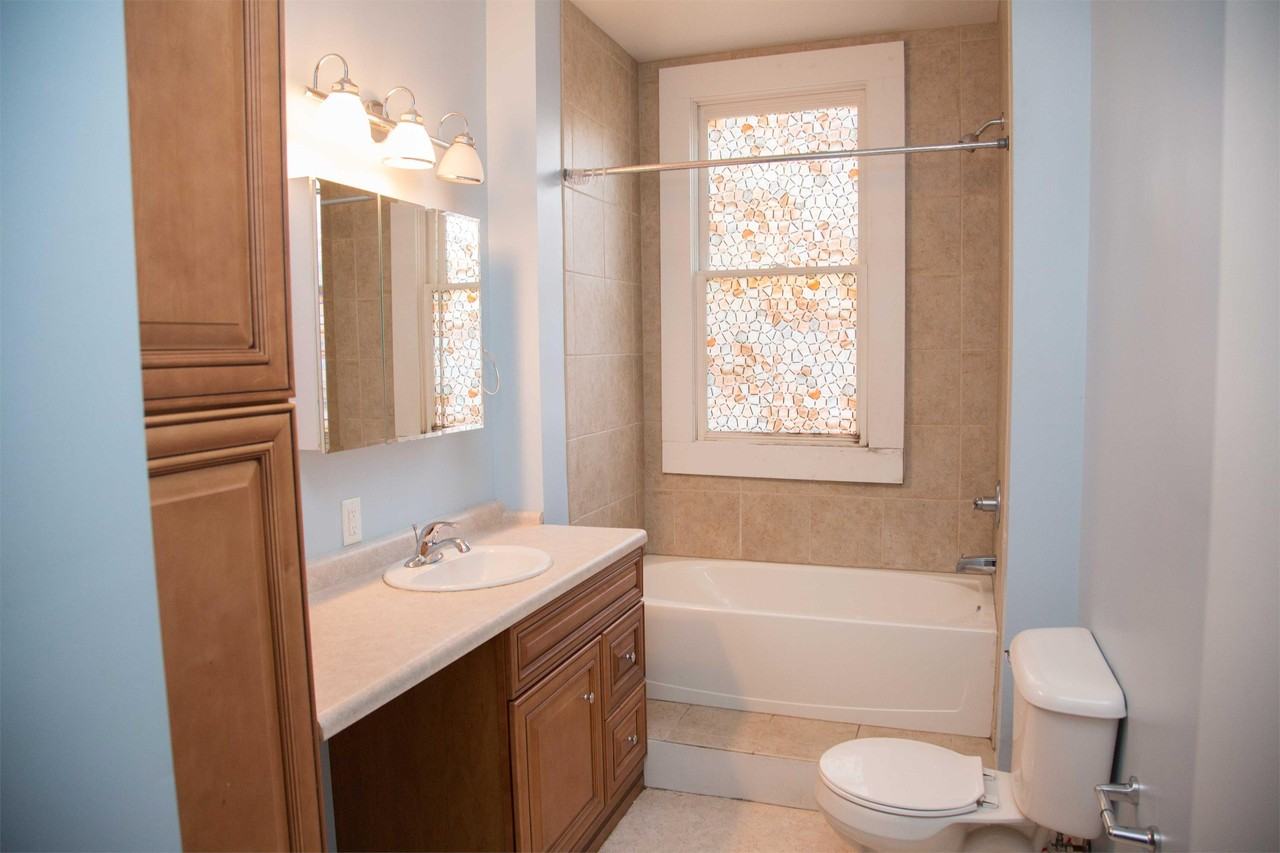 285 Cardiff St #1 - Photo 4 of 22