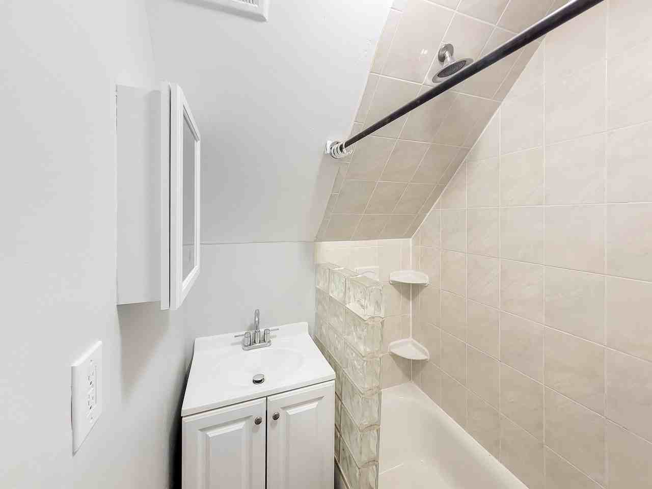 40 Hancock Streethancock Street #4 - Photo 7 of 8