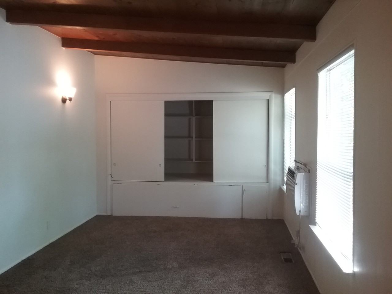 1620 S Grant Ave - Photo 3 of 9