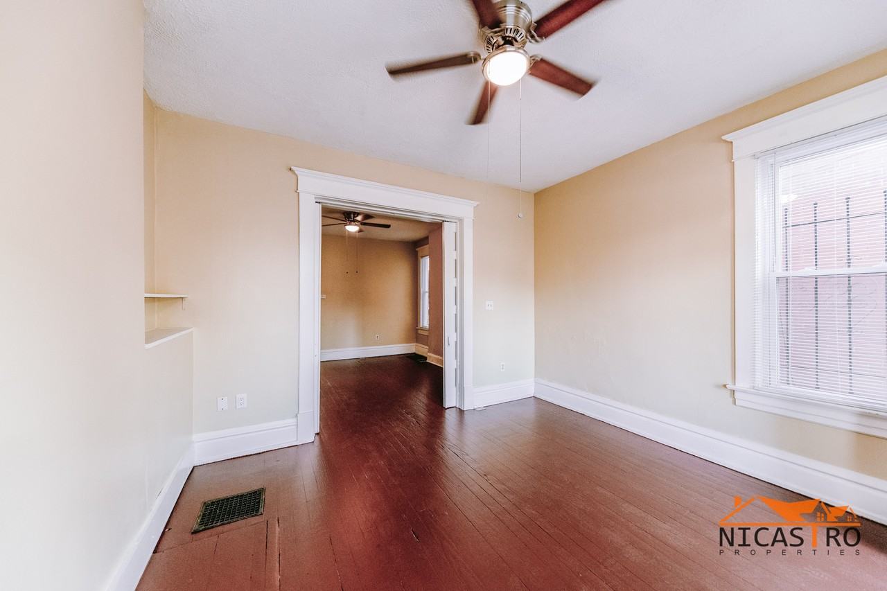 172 E 11th Ave - Photo 7 of 48