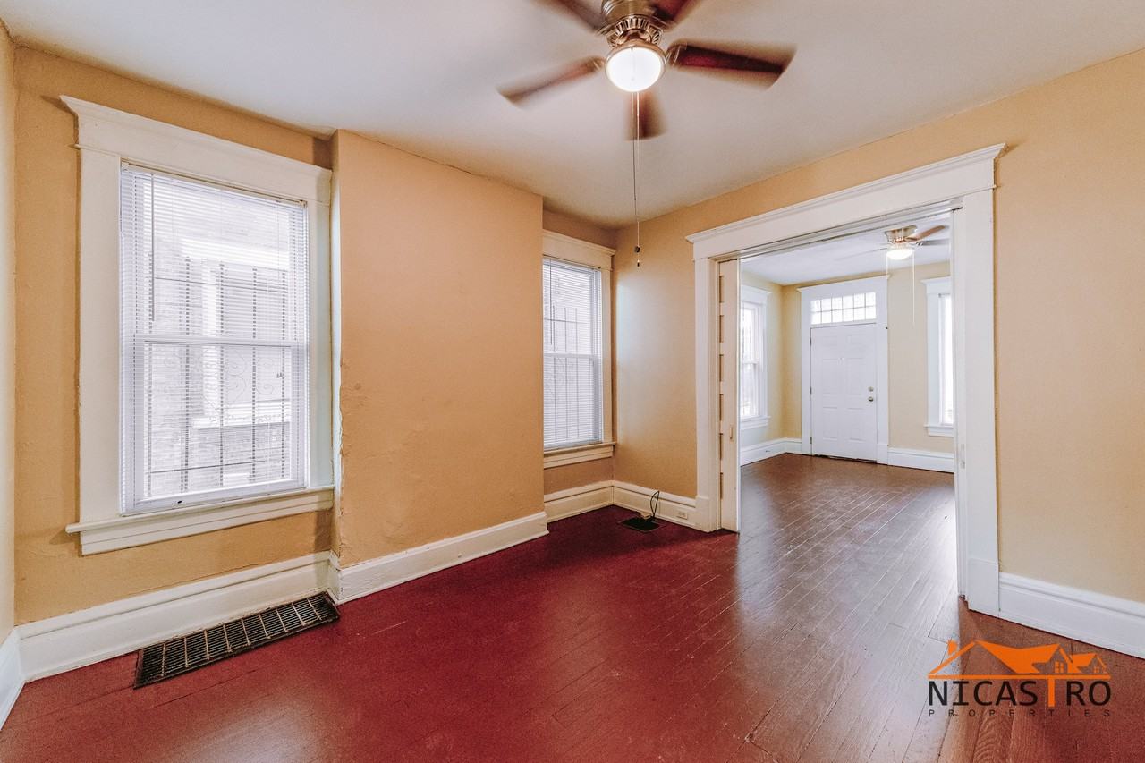 172 E 11th Ave - Photo 2 of 48