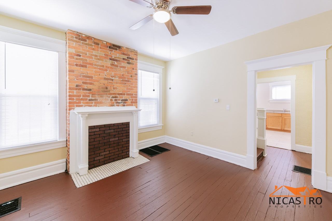 172 E 11th Ave - Photo 4 of 48