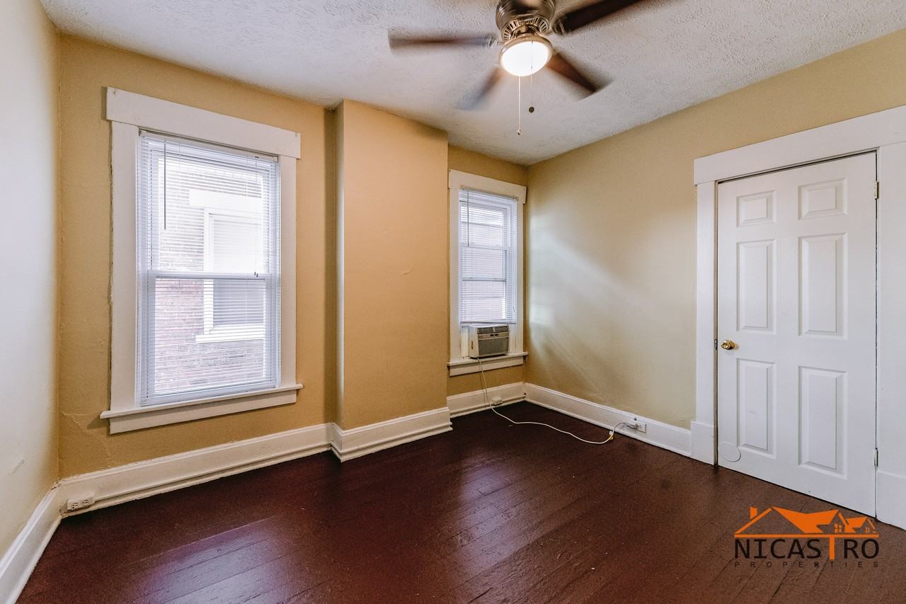 172 E 11th Ave - Photo 2 of 48