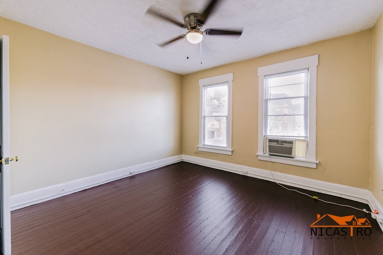 172 E 11th Ave - Photo 5 of 48