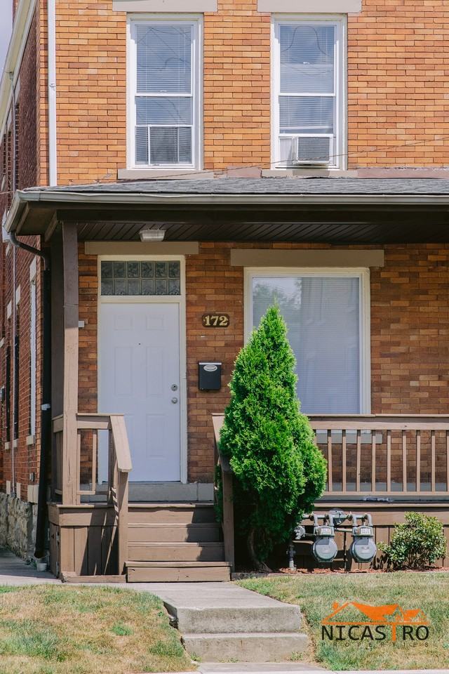 172 E 11th Ave - Photo 4 of 48