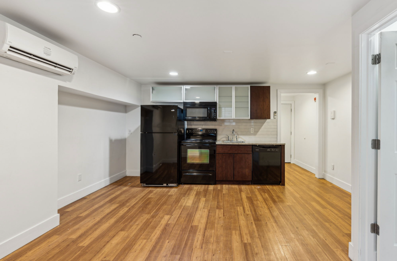 Modern Temple Apartments - Photo 6 of 27