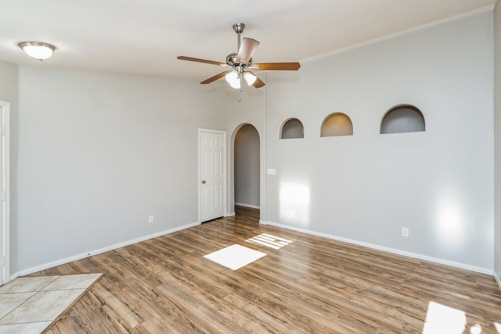 6468 Duck Hill Springs Dr - Photo 5 of 16