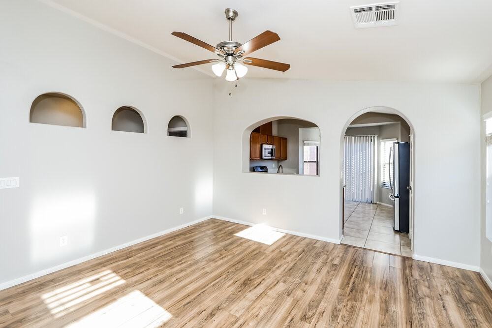 6468 Duck Hill Springs Dr - Photo 6 of 16