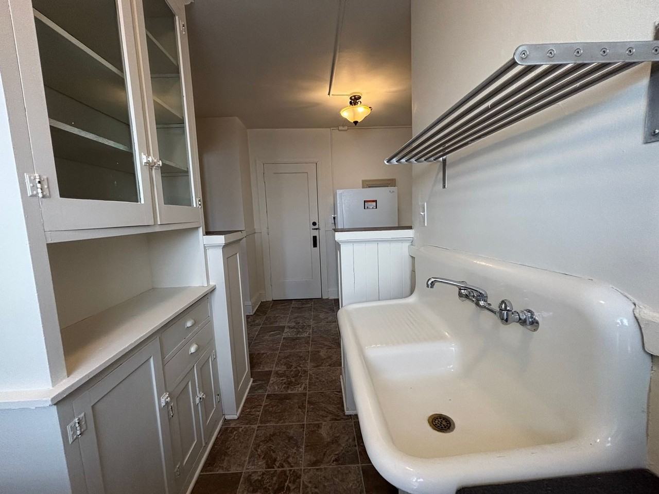 1168 Grand Ave - Photo 2 of 23