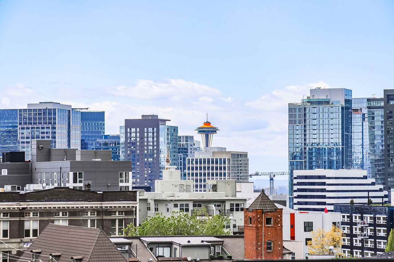 Woodworth Apartments | Vibrant & Luxurious Living in Capitol Hill - Photo 7 of 50