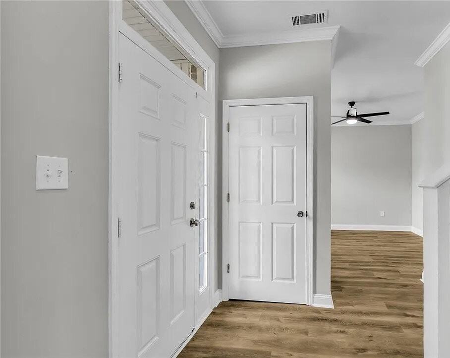 1601 Lloyd St - Photo 3 of 33