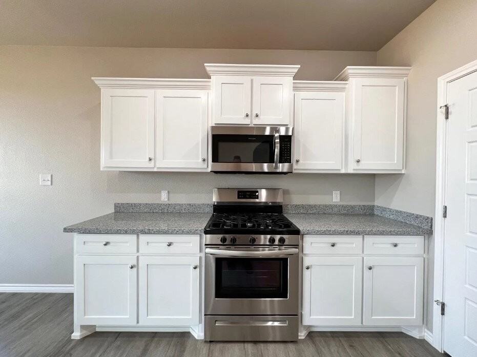 7011 11th St - Photo 4 of 13