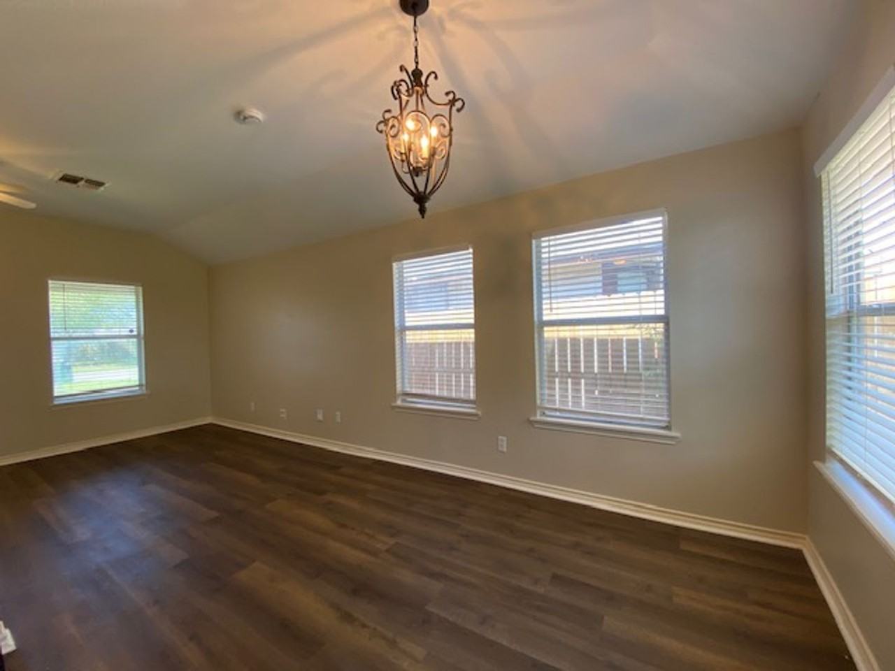 13205 Seadog Cir - Photo 5 of 29