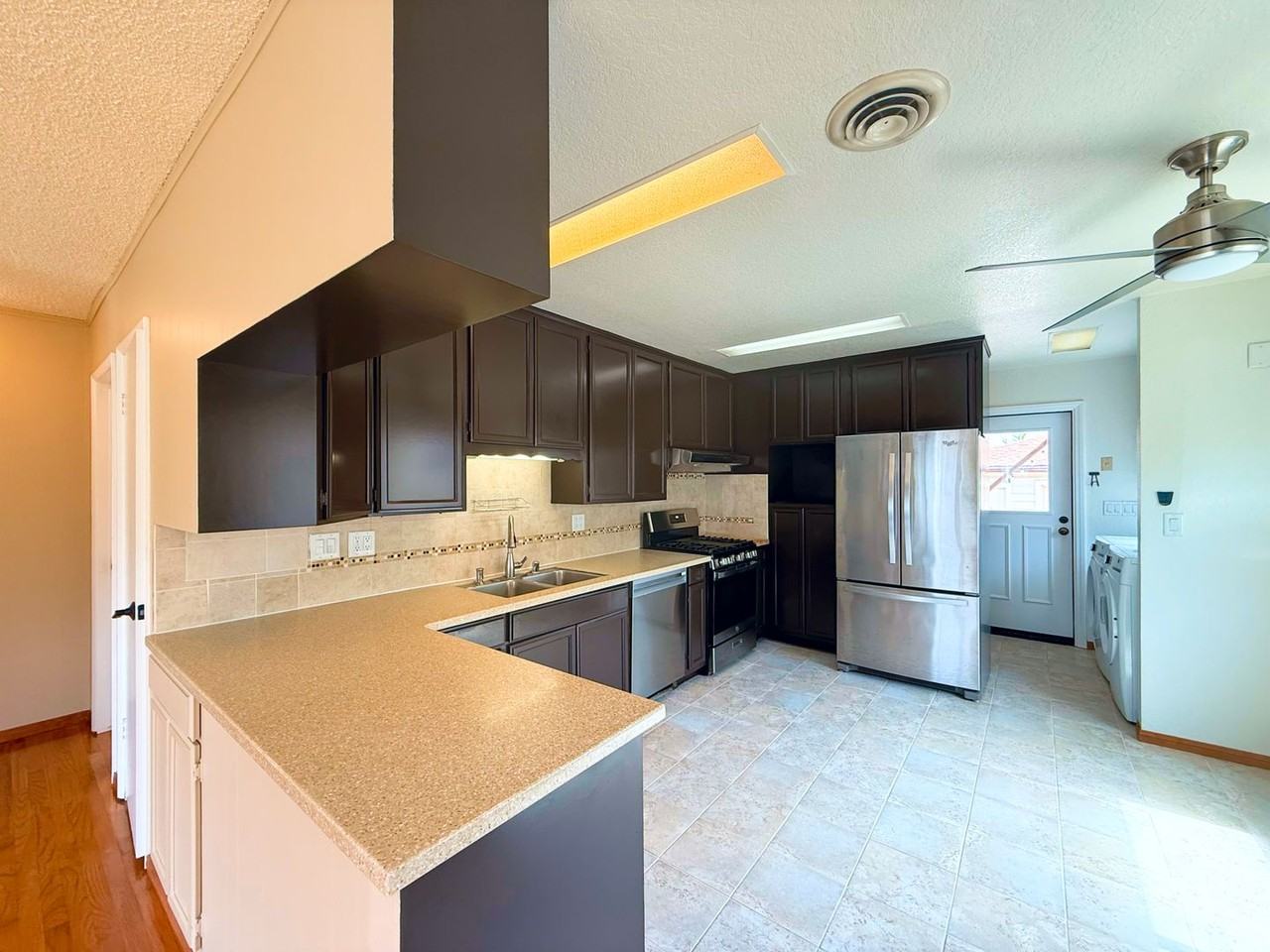 4534 Muir Ave - Photo 7 of 14