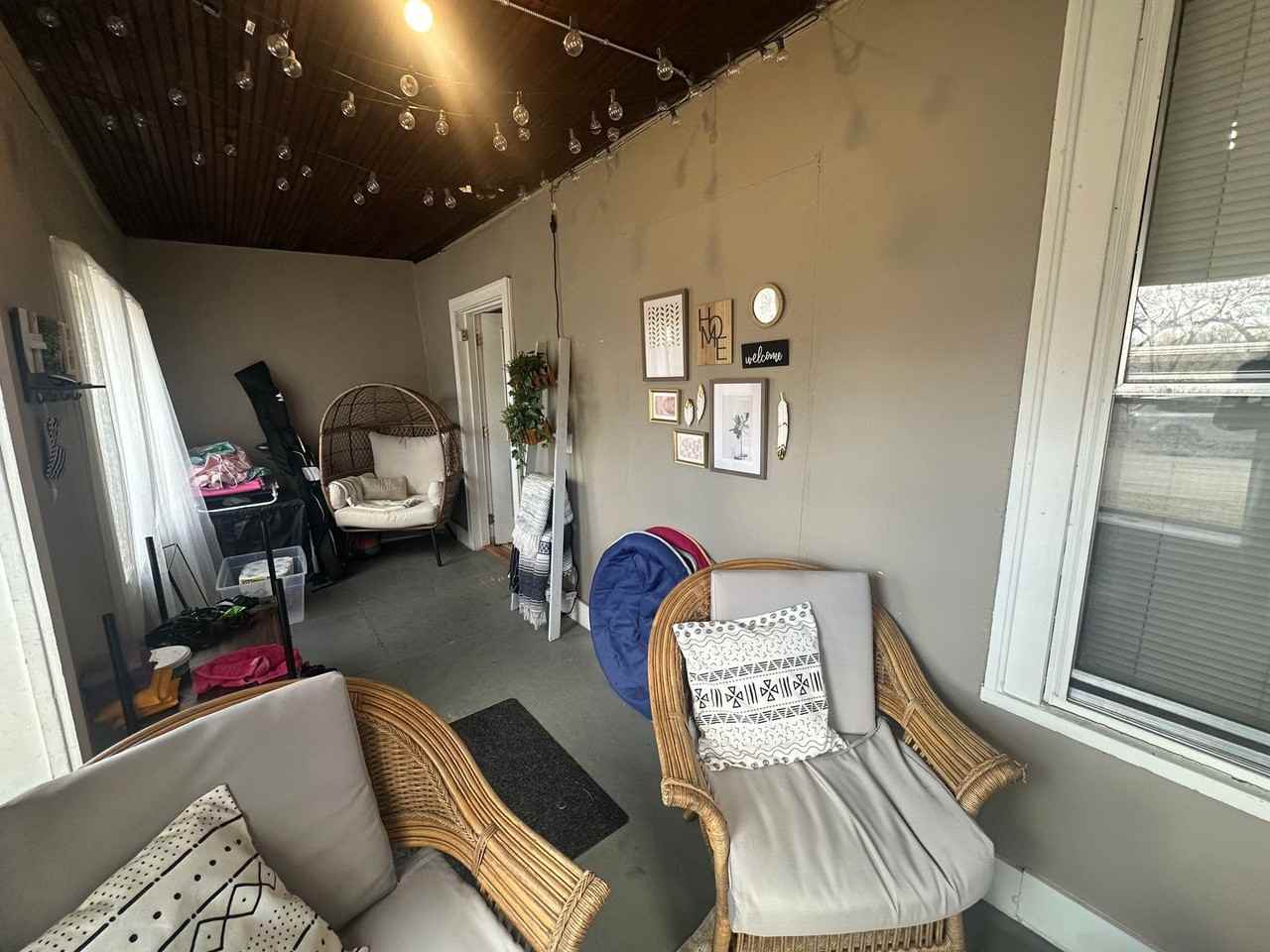 2952 Pierce St Ne - Photo 2 of 19