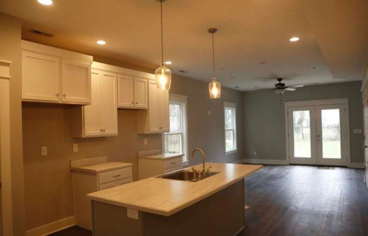 620 E Ormsby Ave - Photo 3 of 24