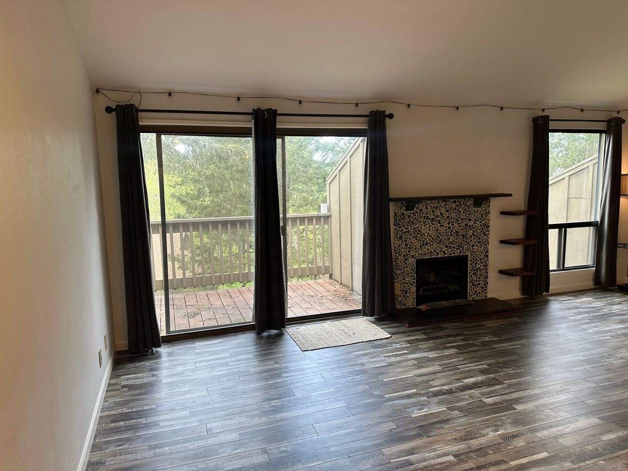 405 Stonewood Dr - Photo 2 of 35