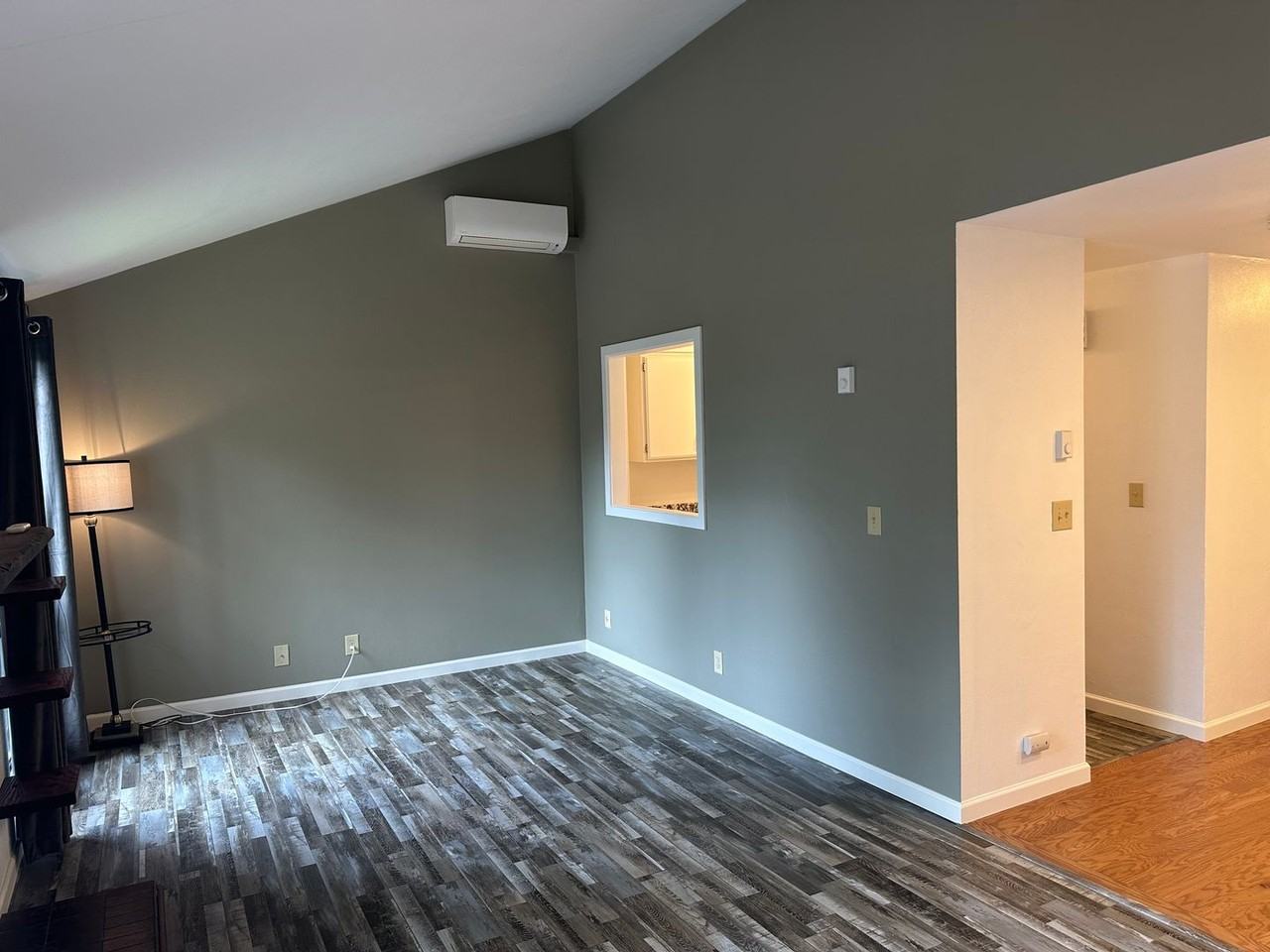 405 Stonewood Dr - Photo 4 of 37