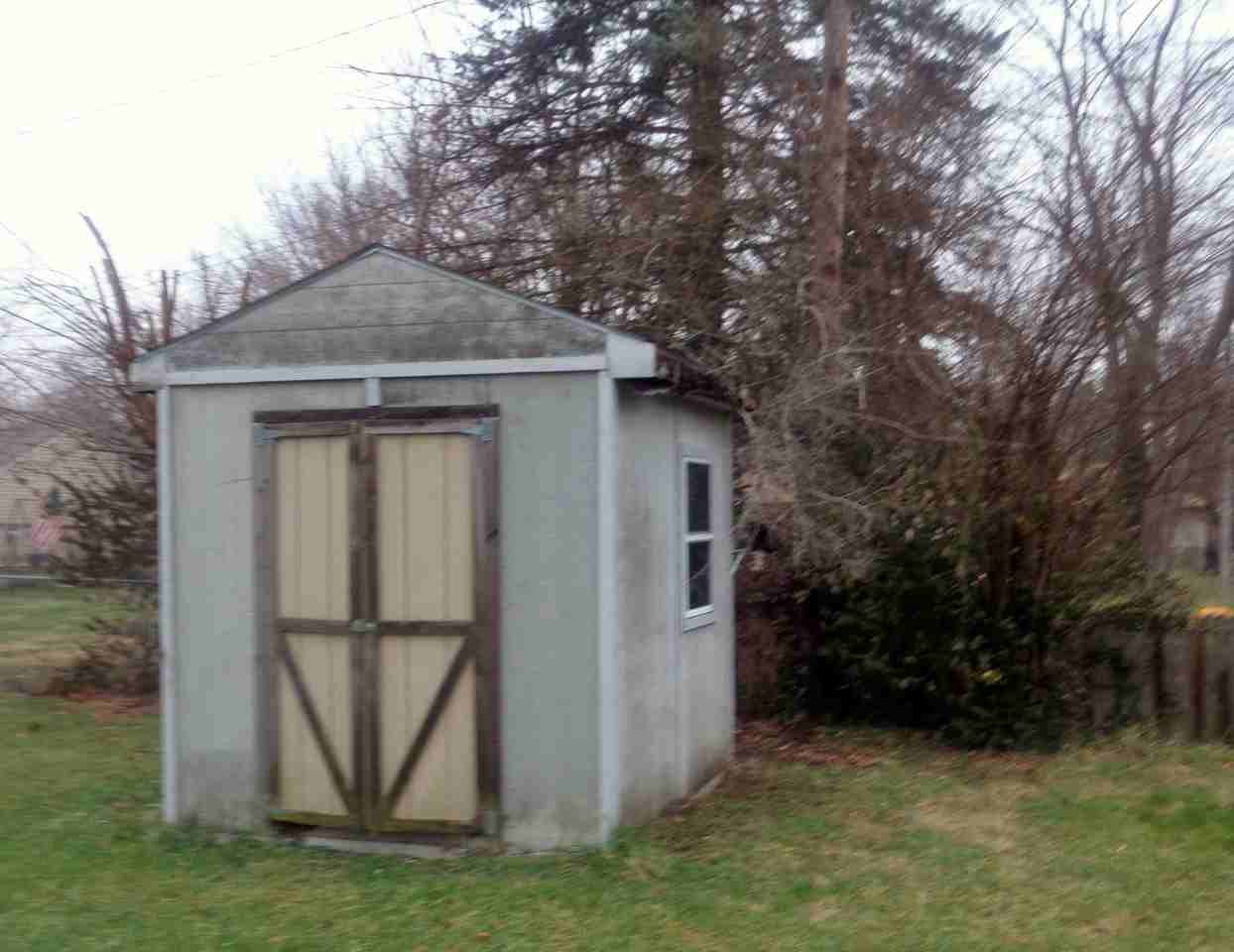 360 Arthur St - Photo 3 of 14