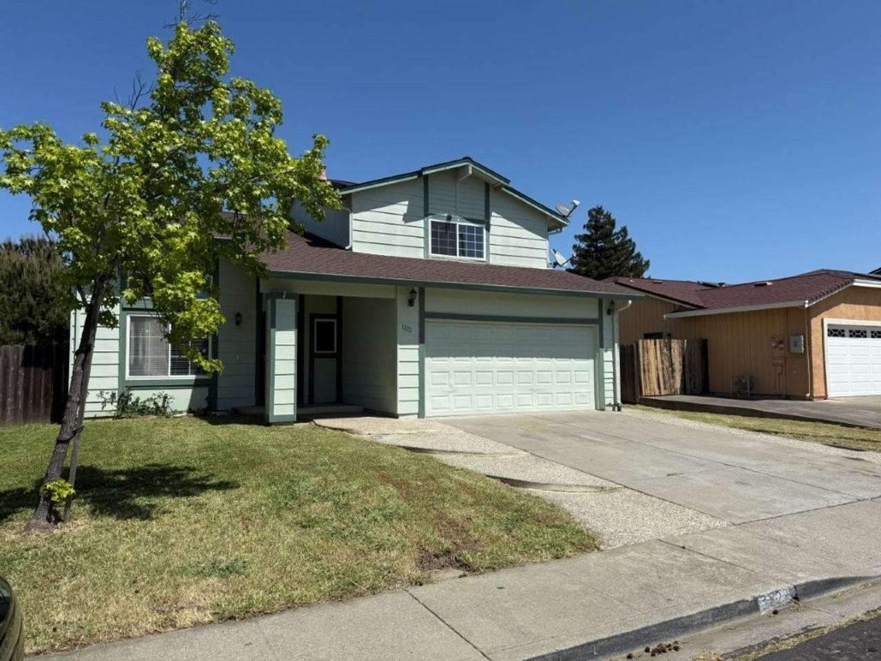 1222 Rebecca Dr - Photo 3 of 47