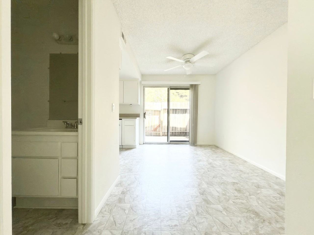 2104 Via Sonora - Photo 5 of 17