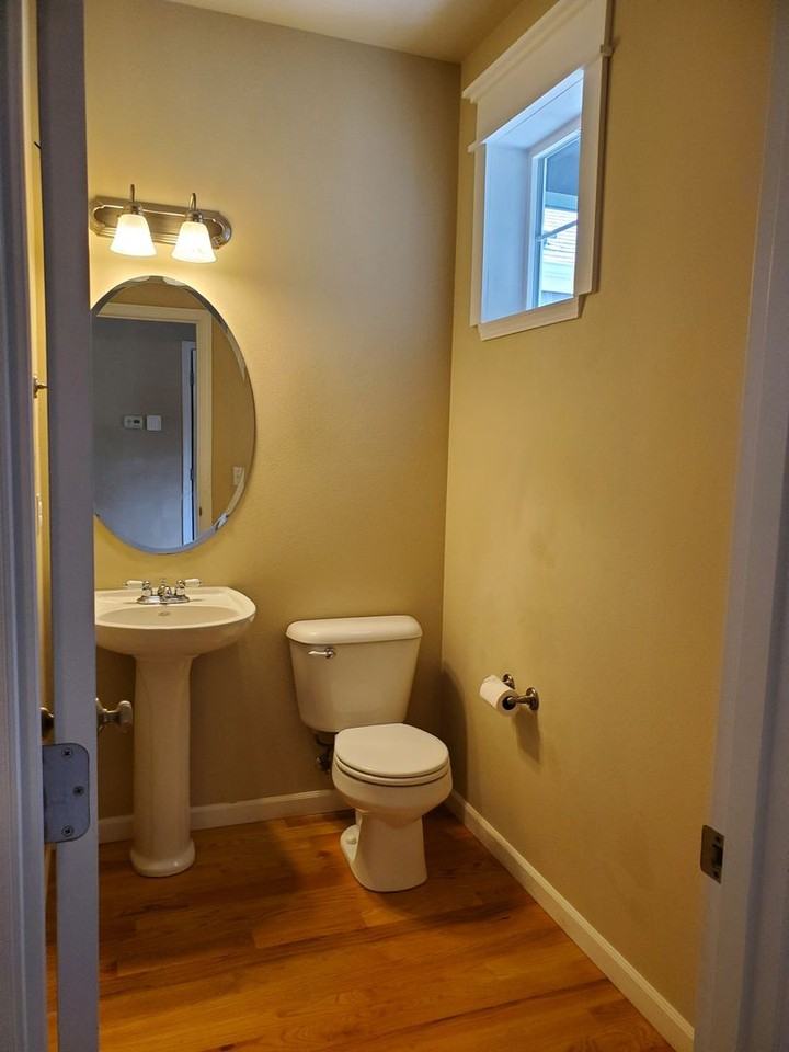 7612 Kodiak Ave Ne - Photo 6 of 21
