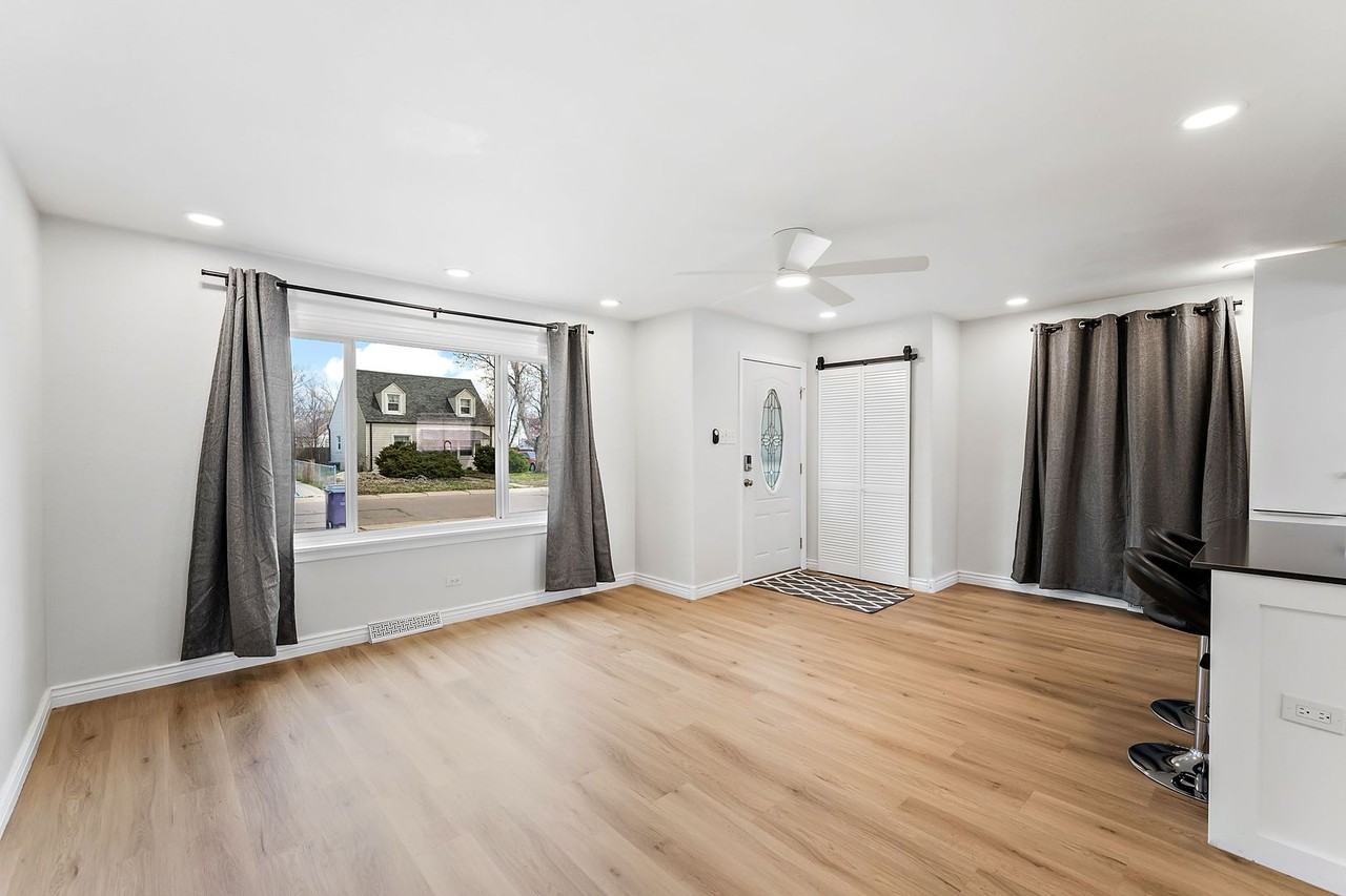 1720 W 50th Ave - Photo 3 of 29