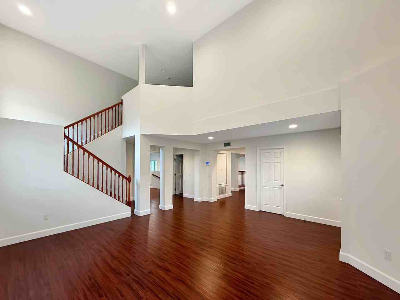 6559 Brooklyn Ave - Photo 2 of 35