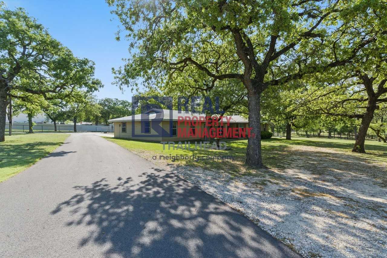 150 County Road 224 - Photo 2 of 35