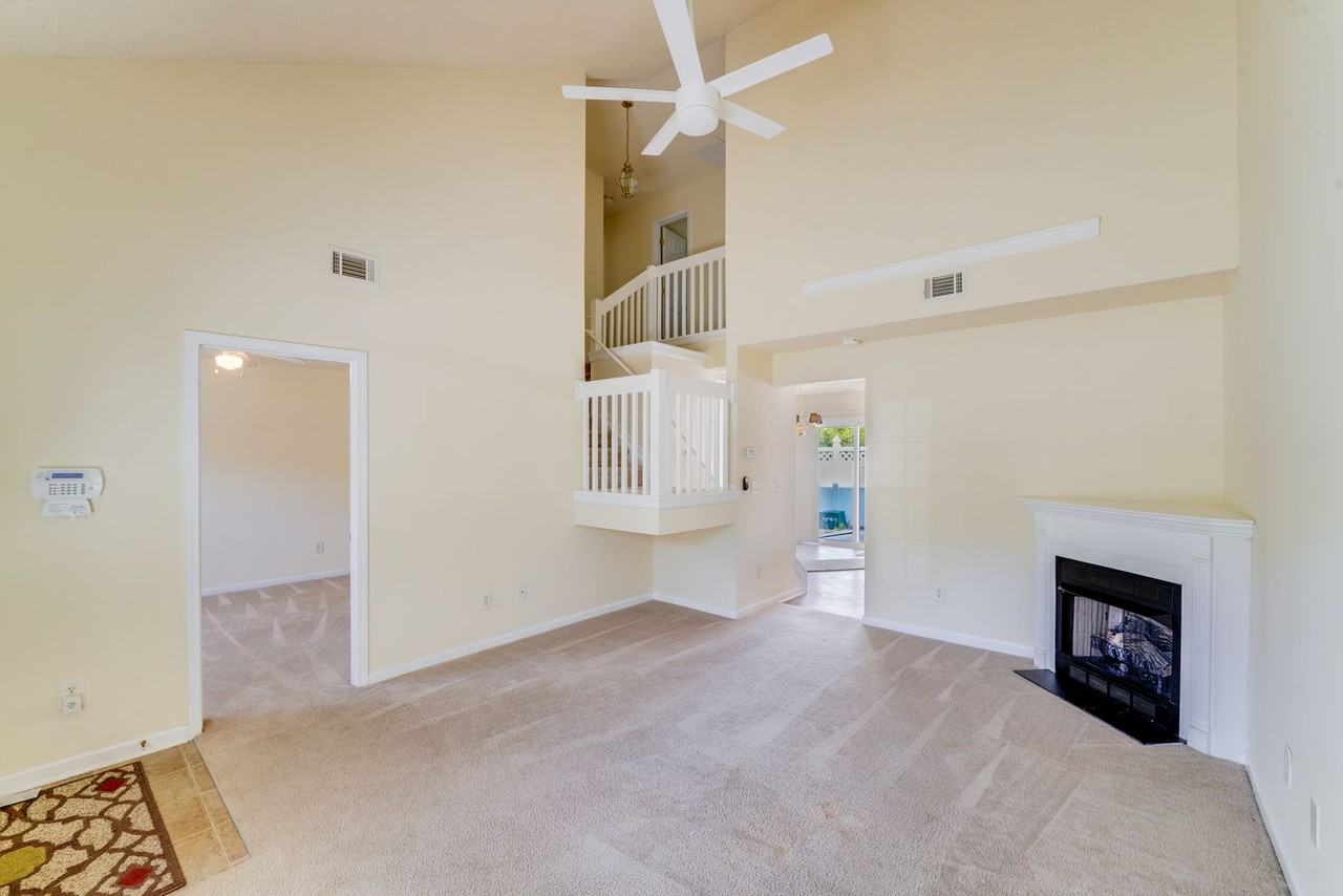 17125 Greenlawn Hills Ct - Photo 2 of 31