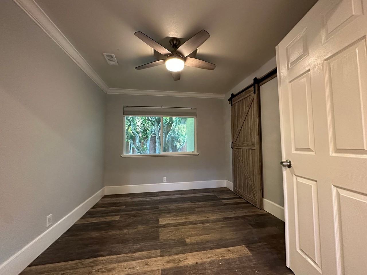 2820 Rhett Ct - Photo 7 of 37