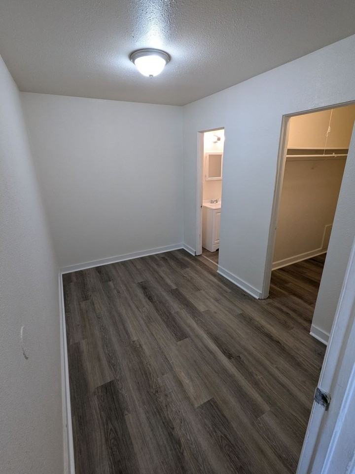 726 N 3rd St - Photo 2 of 15
