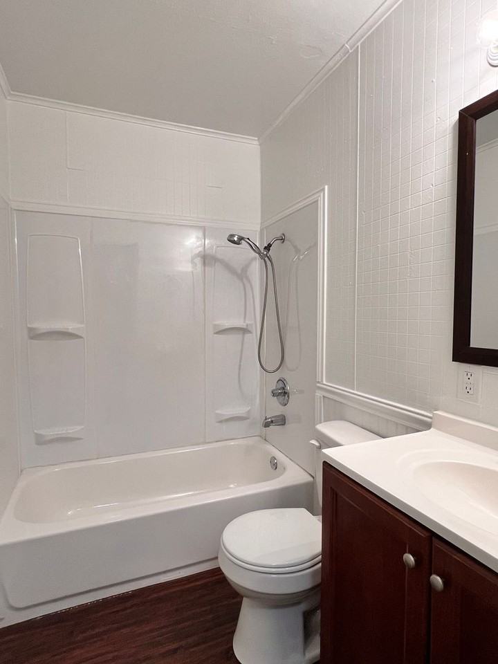 4006 Boren Ave - Photo 7 of 10