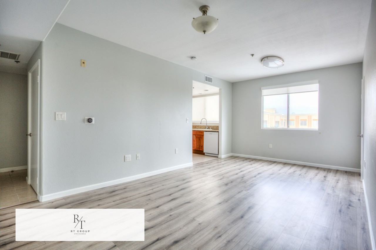 580 W Main St #302 - Photo 7 of 41