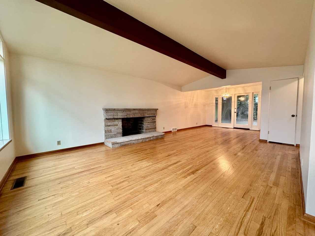 2927 25th Ave W - Photo 3 of 21