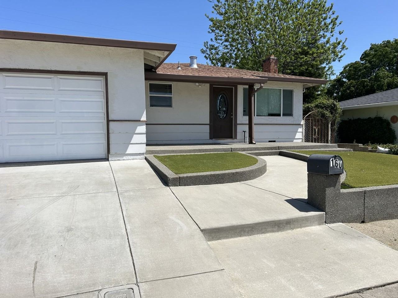 160 Sierra Ave - Photo 3 of 19