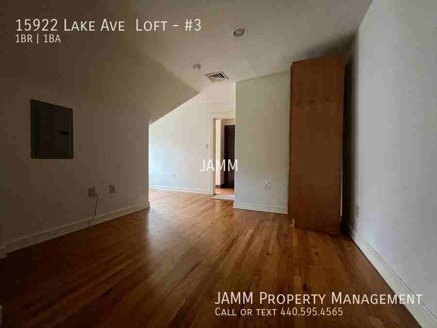 15922 Lake Ave #3 - Photo 3 of 22