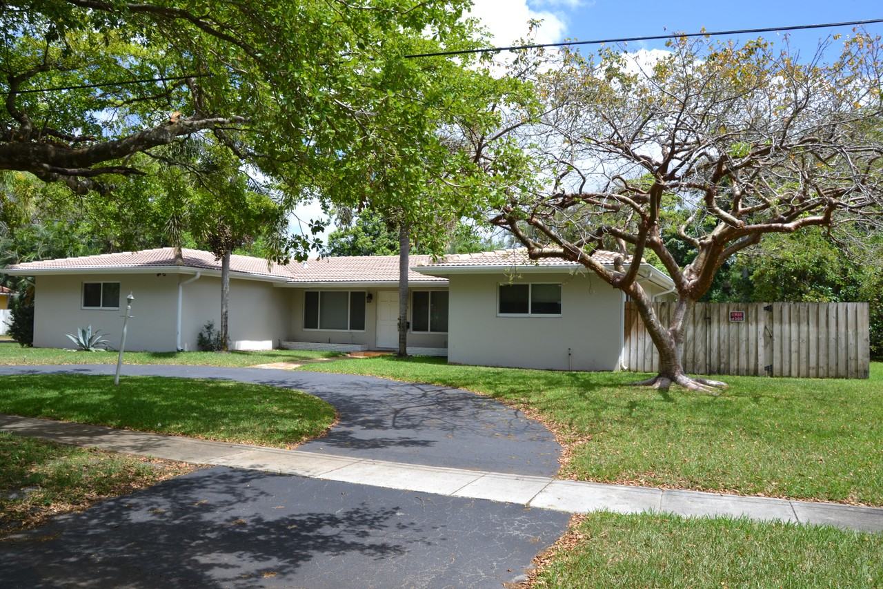 500 Sw 62nd Ave #NA - Photo 2 of 29