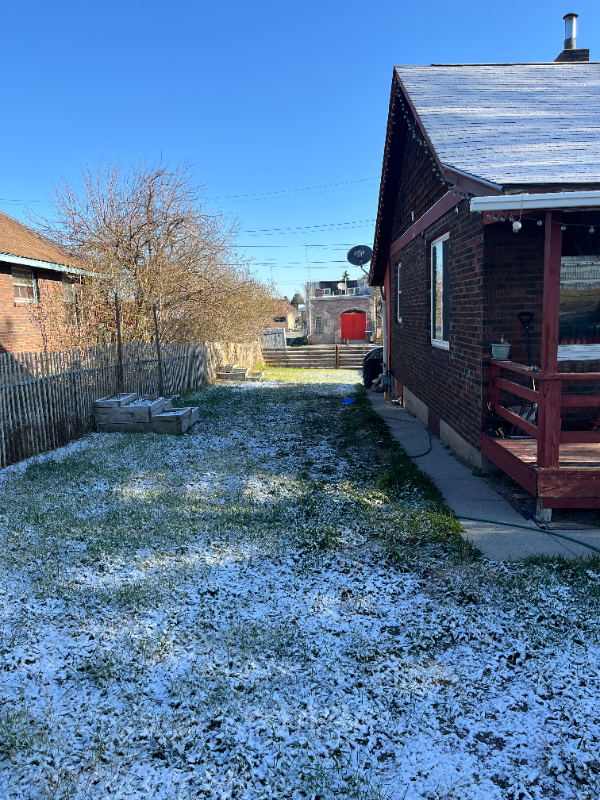 22 W Pacific St - Photo 3 of 18