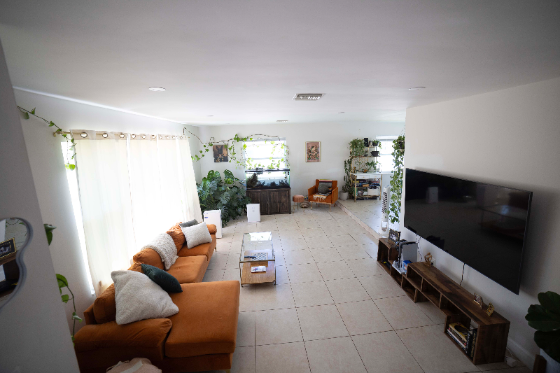 1131 Wentworth Cir - Photo 3 of 20