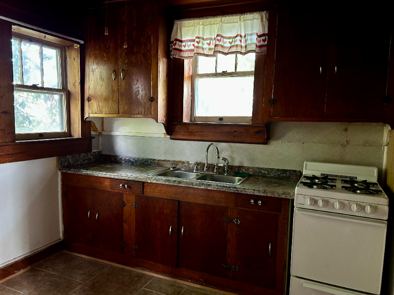 308/310 S Bobcat Alley - Photo 4 of 6