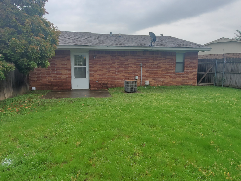 2205 S Cedar Loop - Photo 2 of 13