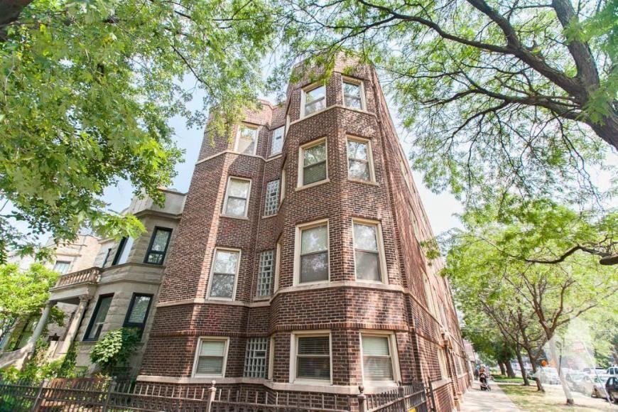 1214 W Waveland Ave