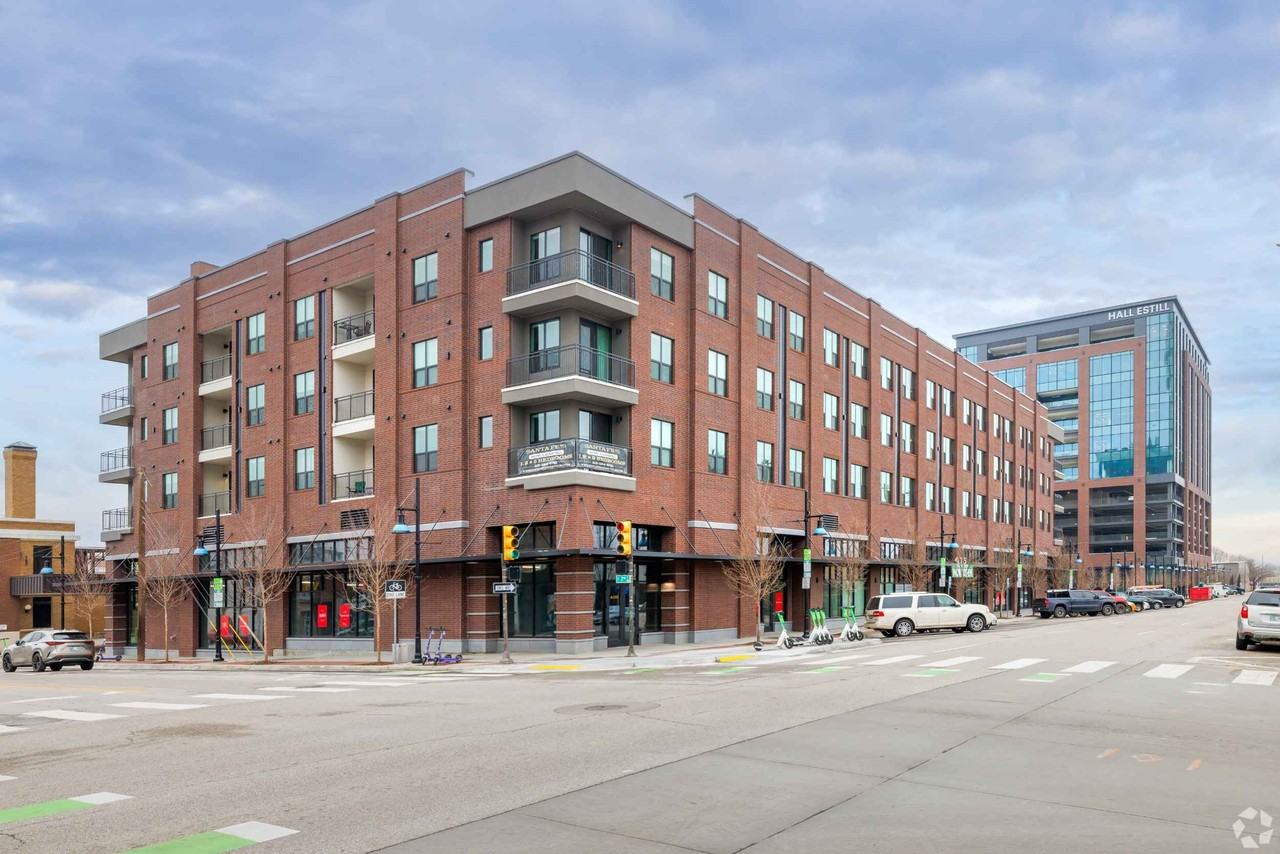 Santa Fe Square Apartments - Photo 6 of 14