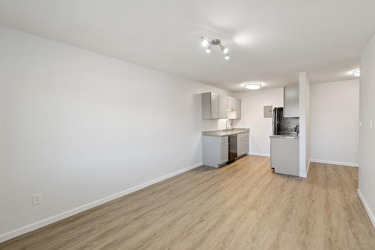 Peak View - Photo 4 of 32