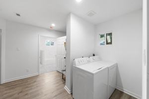 featured image of Lyndhurst Dr